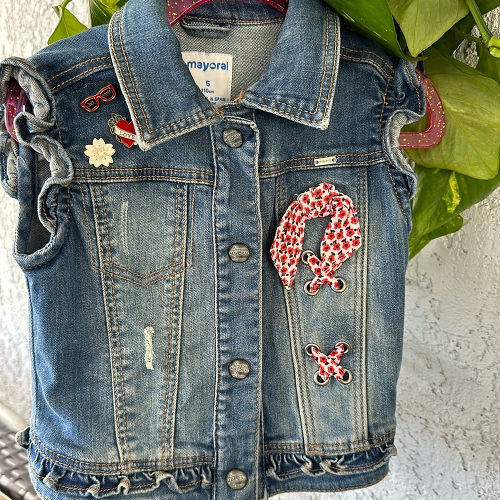 Mayoral denim Vest size 5